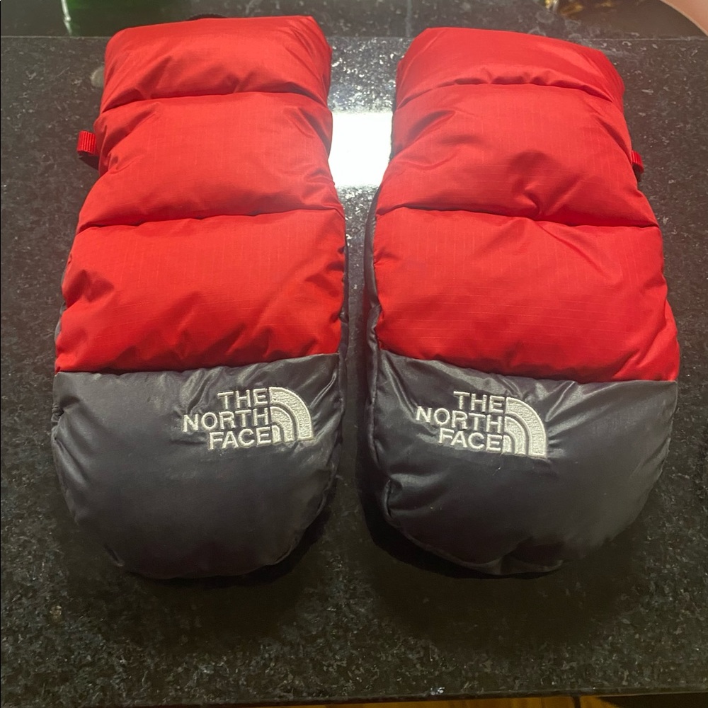 The North Face Nupse red and black down mittens size large YOUTH